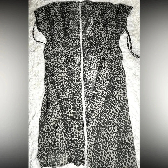 Time And Tru | Women's Cheetah Print Kimono - Picture 5 of 6